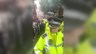 London Police Idiots Go Crazy And Arrest British Man Of Iranian Origin