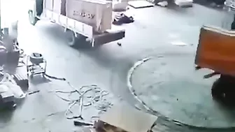 Forklift Driver Fell And Was Run Over While Working