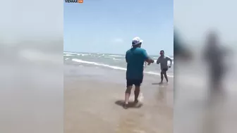 Four Shark Attacks On Texas Beaches Turn July 4 Blood Red