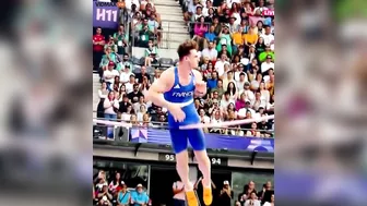 French Pole Vaulter Loses Medal For Knocking Over Pole