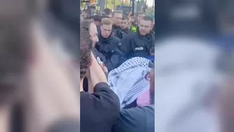 German Police Stop Seeing Patients Over Hamas Activist Support