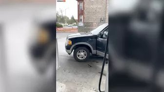 Fight Between Two Ghetto Queens At Gas Station Escalates