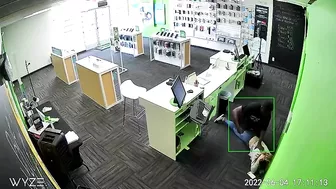 Man Brutally Attacks Employee