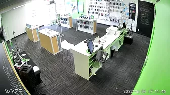 Man Brutally Attacks Employee