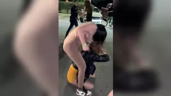 The Security Guard Knocked The Woman To The Ground And The Money Flew Out