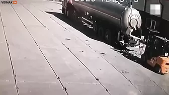 The Driver Opened The Hatch While Smoking, And The Tanker Turned Into A Cannon