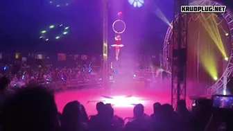 Aerial Acrobat Breaks Arm After Fall