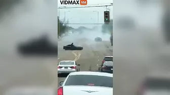 Memphis Thugs Block Traffic To Sell Donuts