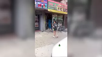 New York Woman Pepper-sprays Pervert