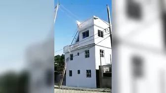 2 Painters Electrocuted To Death On Rooftop