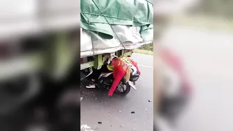 Motorcyclist Dies After Overtaking A Truck