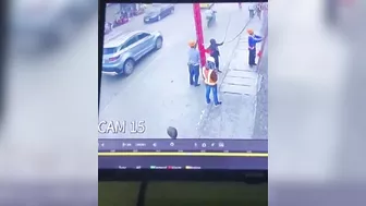 A Worker Accidentally Pushed A Passerby Under A Truck