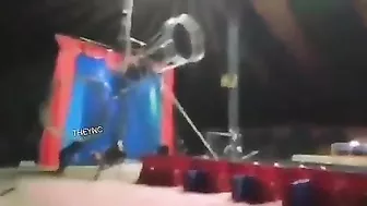 Colombian Circus Acrobat Breaks Leg On YN Stage