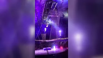 Brazilian Circus Acrobat Breaks Pelvis