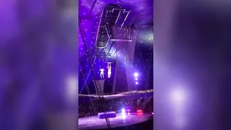 Brazilian Circus Acrobat Breaks Pelvis