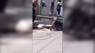 Cute Woman Dies After Falling Off A Pole While Riding A Scooter (FU