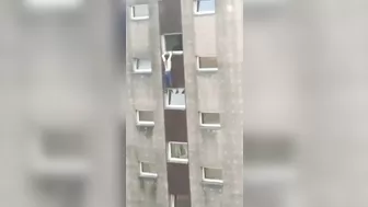 Girl Fell From 14th Floor Window