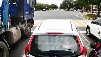 Idiot Got Run Over By Truck