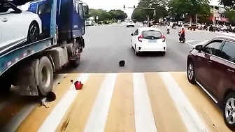 Idiot Got Run Over By Truck