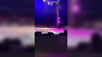 Mexican Acrobat Falls From More Than 5 Meters