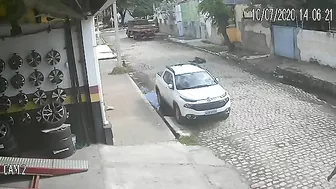 Man Crushed By His Own Truck In Brazil