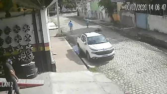 Man Crushed By His Own Truck In Brazil