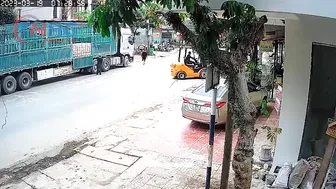 Motorcyclist Collides Head-on With Forklift