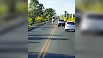 Stupid Cyclists Cause Accidents