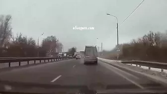 Two Trucks Collide On Highway, Completely Paralyzed