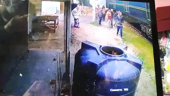Three Killed In Bangladesh Train Collision With Rickshaw