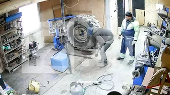 Tire Worker Killed When Truck Wheel Explodes. Russia