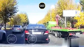 Tow Truck Hits 18-year-old Girl Crossing The Road