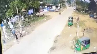 Truck Runs Over Cyclist's Head