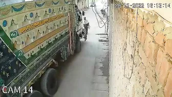 Two Workers Were Crushed To Death By Falling Concrete Blocks