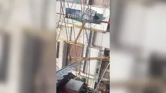 Witnesses Try To Pull Out The Body Of The Worker Who Was Electrocuted
