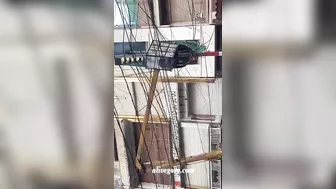 Witnesses Try To Pull Out The Body Of The Worker Who Was Electrocuted