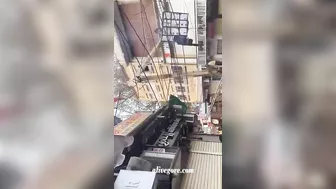 Witnesses Try To Pull Out The Body Of The Worker Who Was Electrocuted
