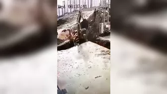 Worker Crushed To Death By Overturned Excavator Bucket