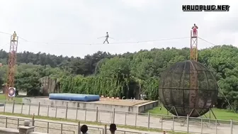 Acrobat Is In Intensive Care After Falling