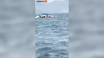 Overcrowded Boat Capsizes In Congo, Killing People