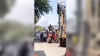 Another Episode Of Indians And The Power Show