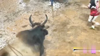 Brutal Nicaraguan Police Destroy A Damn Idiot