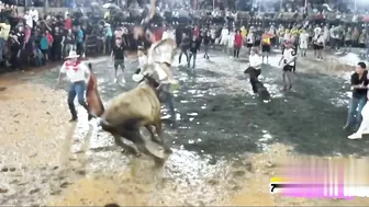 Brutal Nicaraguan Police Destroy A Damn Idiot