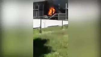 Car Crashes Into Fort Pierce Apartment Complex, Driver Killed