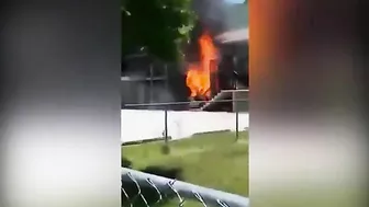Car Crashes Into Fort Pierce Apartment Complex, Driver Killed