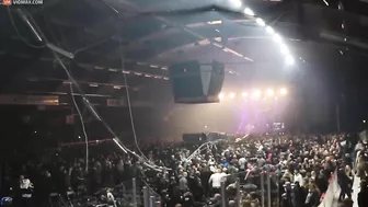 Audience Screams In Horror At Christmas Concert