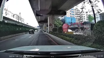 Damn Moped Driver