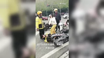 Delivery Man Fucked By Angry Wife After Alleged Accident