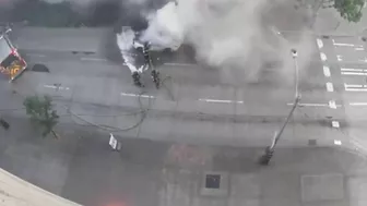 Driver And Passengers Escape Before Lamborghini Catches Fire