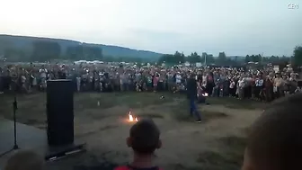 Fire Breather Sets His Own Face On Fire When Performance Goes Wrong